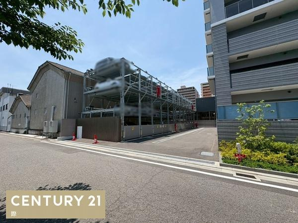 シャルマンフジ和歌山市駅レジタージュの駐車場