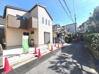【前面道路含む現地写真】