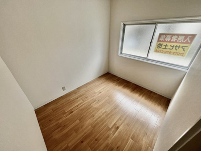 【洋室】 | 島泉９丁目貸家