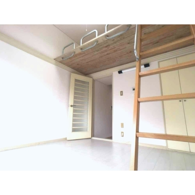 フリーダムＡ棟の居間・リビング|居間です