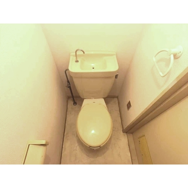 フリーダムＡ棟のトイレ|コンパクトで使いやすいトイレです