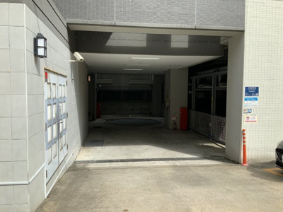 【駐車場】 | アーデンタワー新町 | 敷地内に駐車場あり！空き情報は都度お問い合わせください！