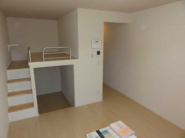 ミランダ吉田の里の居間・リビング|ゆったり過ごせる居間です