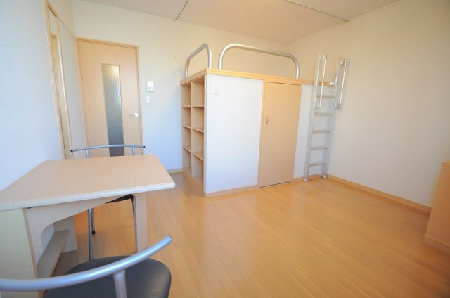 レオネクストアコードの居間・リビング|※写真と現状が異なる場合は現状を優先