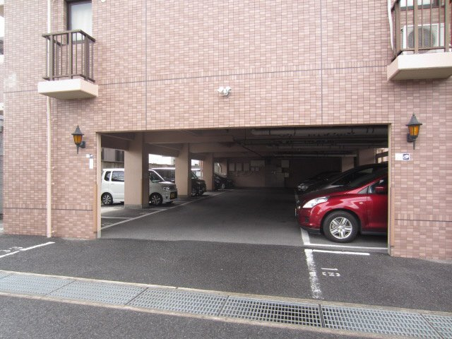 【駐車場】