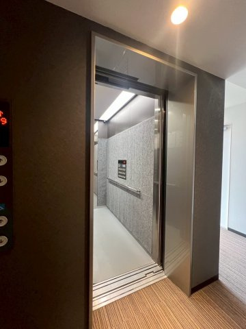 グランカサーレ西明石駅前のエントランス