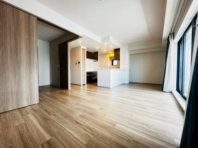 グランカサーレ西明石駅前の居間・リビング