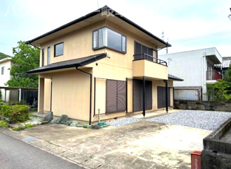 【外観】 | 岐阜市三田洞東中古住宅！リフォーム済みです♪お車スペース3台可能！ゆとりの広さの5LDK！ | 岐阜市三田洞東中古住宅！リフォーム済みです♪お車スペース3台可能！ゆとりの広さの5LDK！