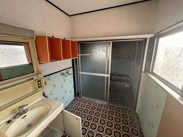 【独立洗面台】