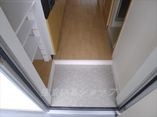 リヴィエール口田の玄関