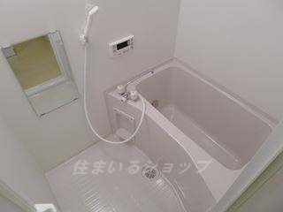 リヴィエール口田の浴室|追い焚き・浴室暖房乾燥機あり