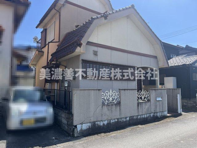 ６５５１７　揖斐郡大野町中之元中古戸建ての外観