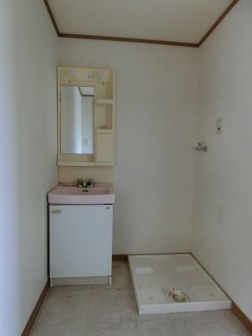 ドレミファ荘の洗面所|イメージ205号室の写真