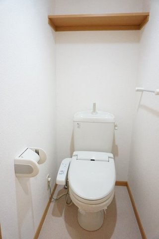 シャン・ド・フルール　Ｂのトイレ|シンプルで使いやすいトイレです