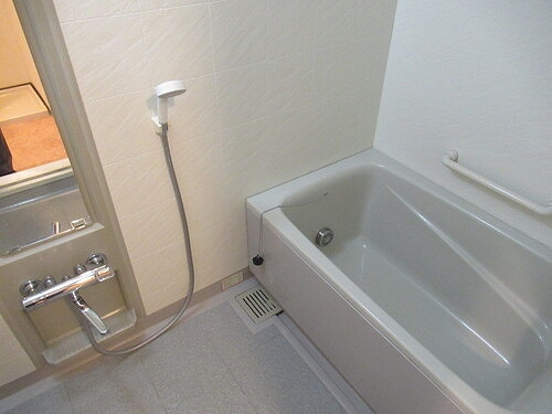 ライオンズヴィアーレ大宮の浴室|バス（浴室）