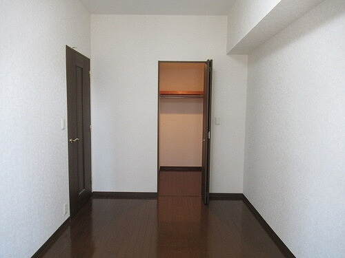 ライオンズヴィアーレ大宮の収納|洋室収納