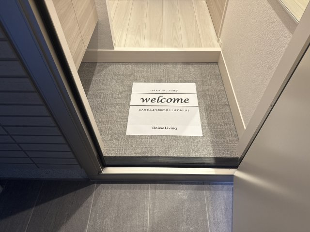 D-PLACE町坪の玄関