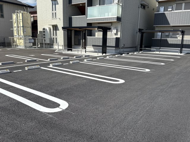 D-PLACE町坪の駐車場