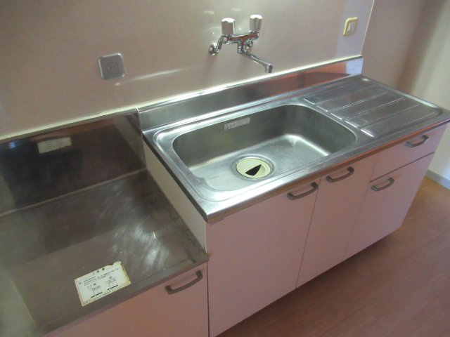 兵庫県公社　播磨城ノ宮３号棟のキッチン|使いやすいキッチンです