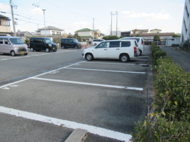兵庫県公社　播磨城ノ宮３号棟の駐車場|駐車スペースもあります