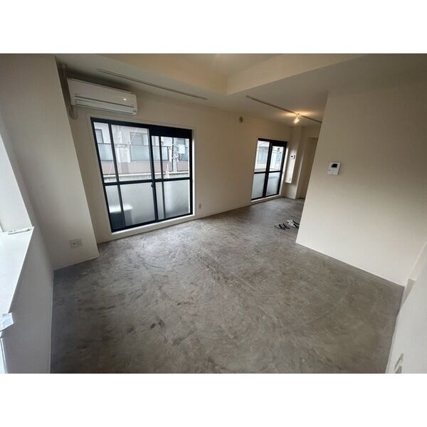 フォーライフ御影の居間・リビング|使いやすいリビングです