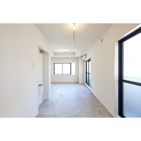 フォーライフ御影のロビー|建物の内部です