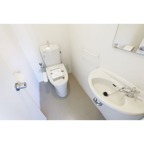 フォーライフ御影のトイレ|シンプルで使いやすいトイレです