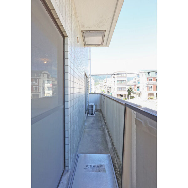 フォーライフ御影のバルコニー|お洗濯にも便利なバルコニー付き