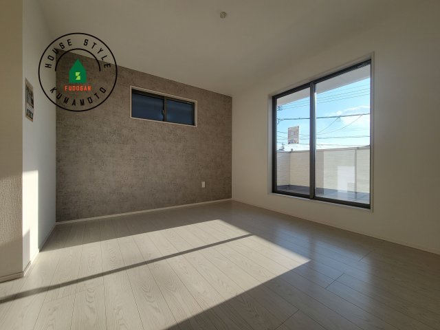 熊本市東区東京塚町第1-2棟（1号棟）　の内観：施工例|主寝室には収納力に優れたクローゼットがありますので、お部屋もすっきり片付きます。