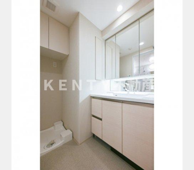 【洗面所】 | コンフォリア・リヴ大森西 | 広い洗面スペース