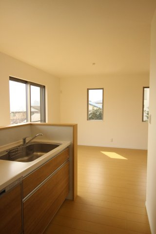 ピースタウン大津高砂建売のキッチン