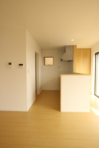 ピースタウン大津高砂建売の居間・リビング