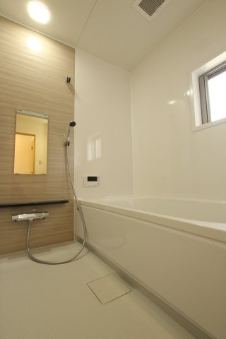 ピースタウン大津高砂建売の浴室|浴室