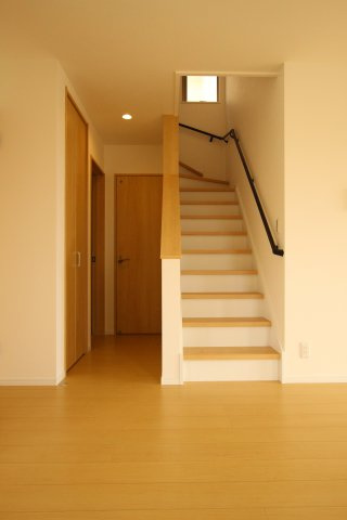 ピースタウン大津高砂建売の内装