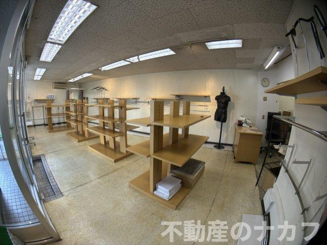 K店舗の内装|※地震前の写真です