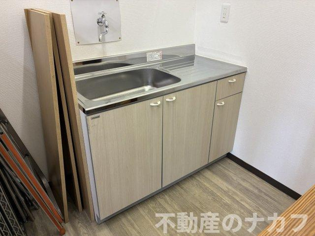 K店舗のキッチン|※地震前の写真です