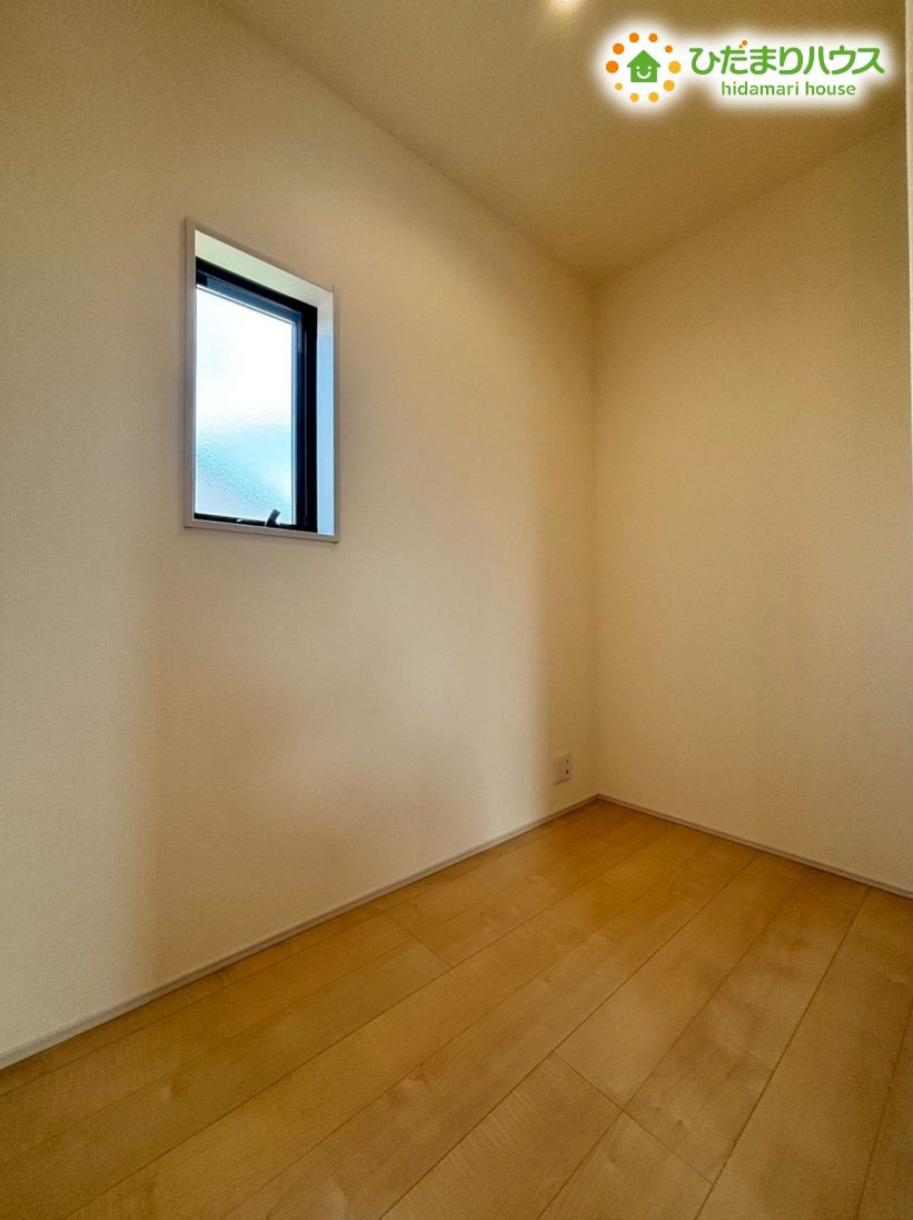 寄居町赤浜第4　新築一戸建て　リーブルガーデン　01の内装|多目的な用途で使用できるスペース！
書斎や趣味のお部屋としても◎