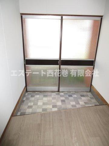 大畠貸家の玄関