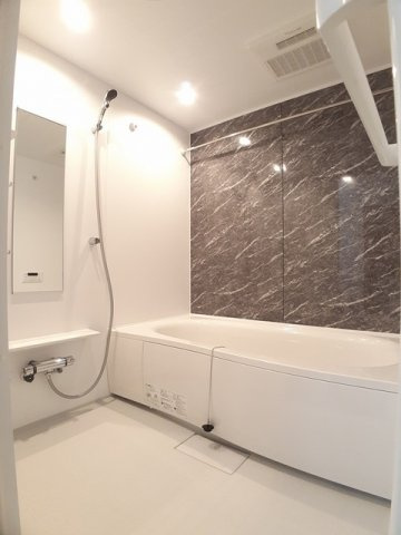 りゅうの盛Ⅱの浴室|落ち着いた空間のお風呂です