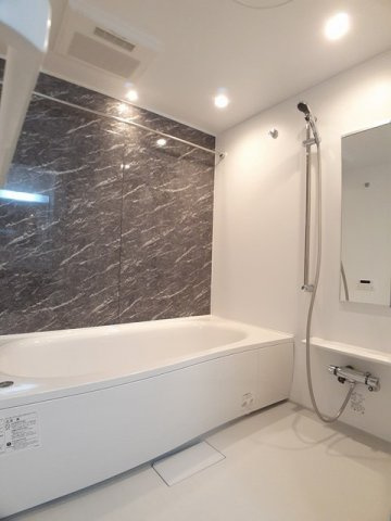 フレスコ・パッソⅡの浴室|落ち着いた空間のお風呂です