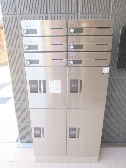 ラ・メゾン　マミーヌのその他共用部分|郵便受け・宅配ボックス