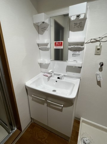 和泉市肥子町２丁目の賃貸マンションの洗面所|洗面所です