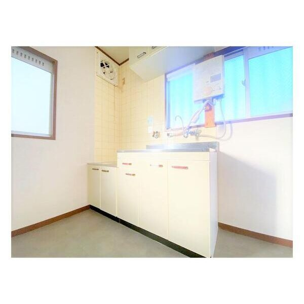 西山ハイツのキッチン