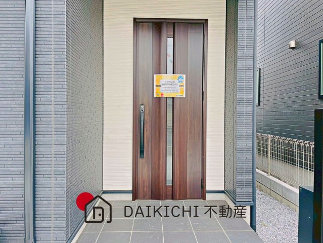 【玄関】 | 久喜市上町　クレアスタウン　中古戸建　全7棟　2号棟