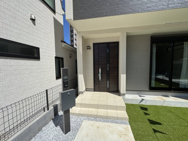 柏市南増尾８丁目新築戸建（南増尾４期）のエントランス|エントランス・玄関ポーチ
