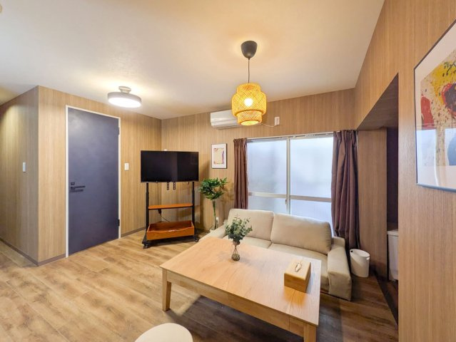 墨田区東向島４丁目の戸建の居間・リビング|～リビング写真～