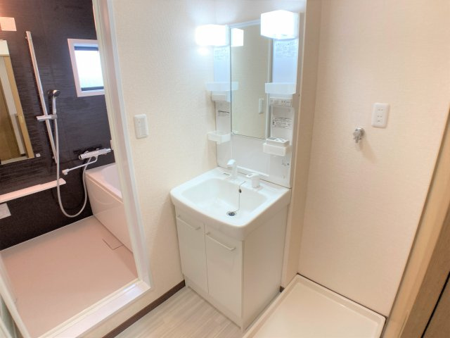 サンハイムホウゲツA棟の独立洗面台