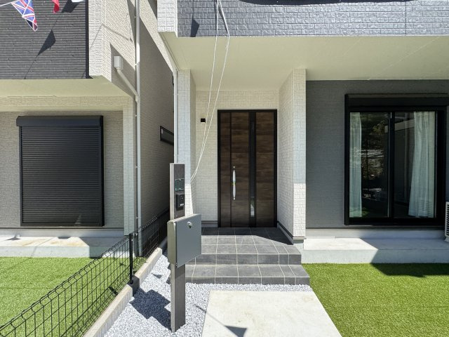 柏市南増尾８丁目新築戸建（南増尾４期）のエントランス|エントランス・玄関ポーチ