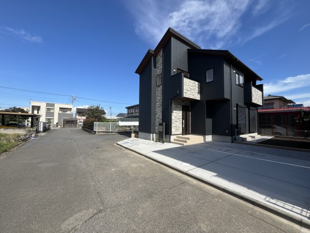 【前面道路含む現地写真】 | 本庄市下野堂　ブルーミングガーデン　新築戸建　全2棟　1号棟