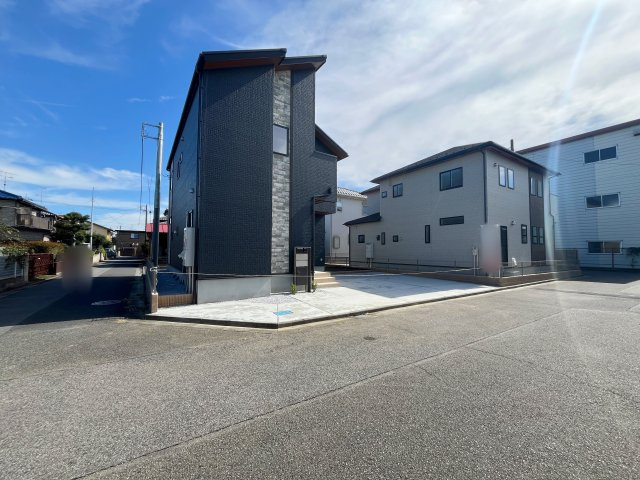 【前面道路含む現地写真】 | 本庄市下野堂　ブルーミングガーデン　新築戸建　全2棟　1号棟